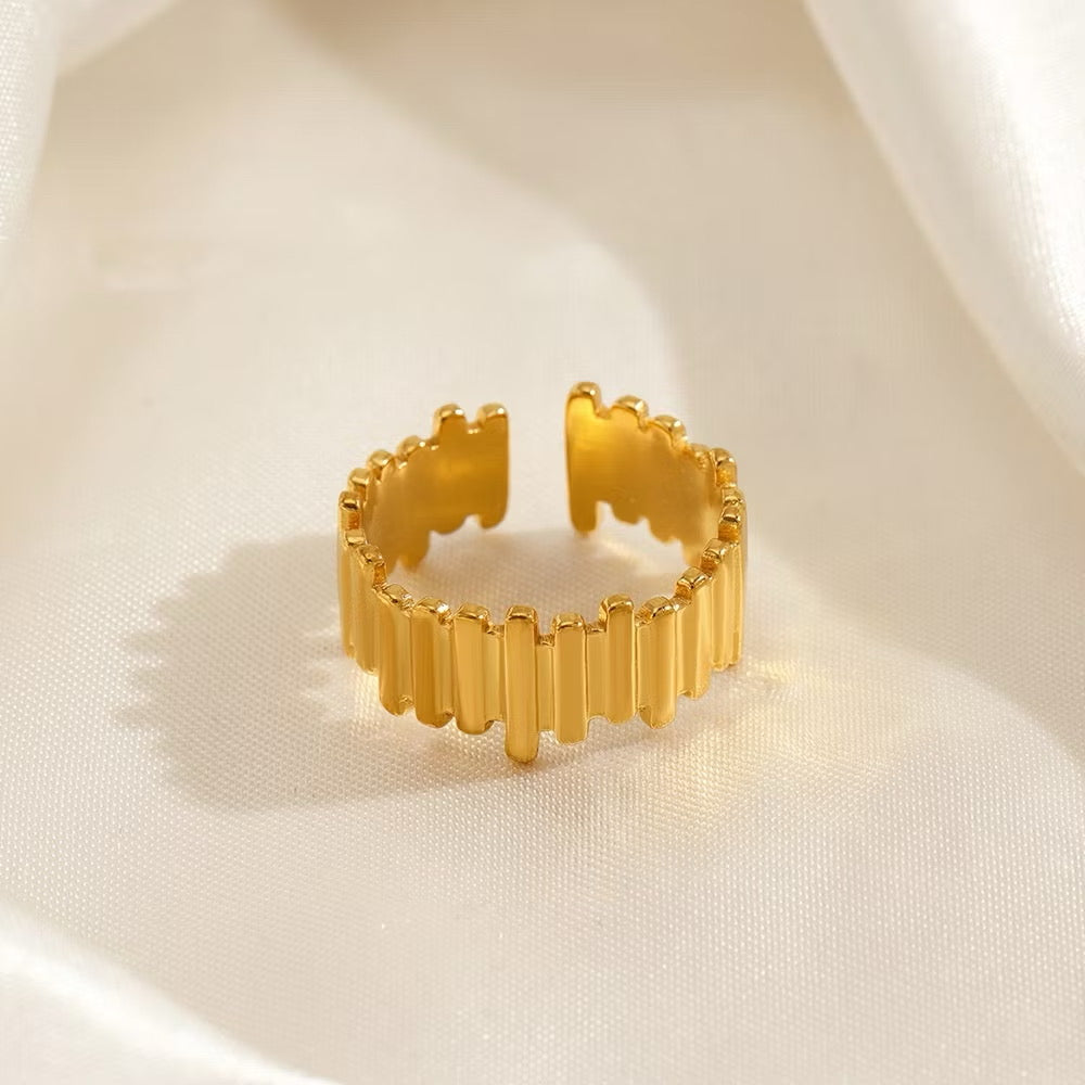 Flowy Danglings Gold Earrings