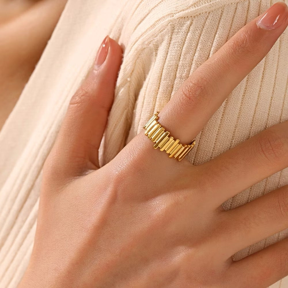 Flowy Danglings Gold Earrings