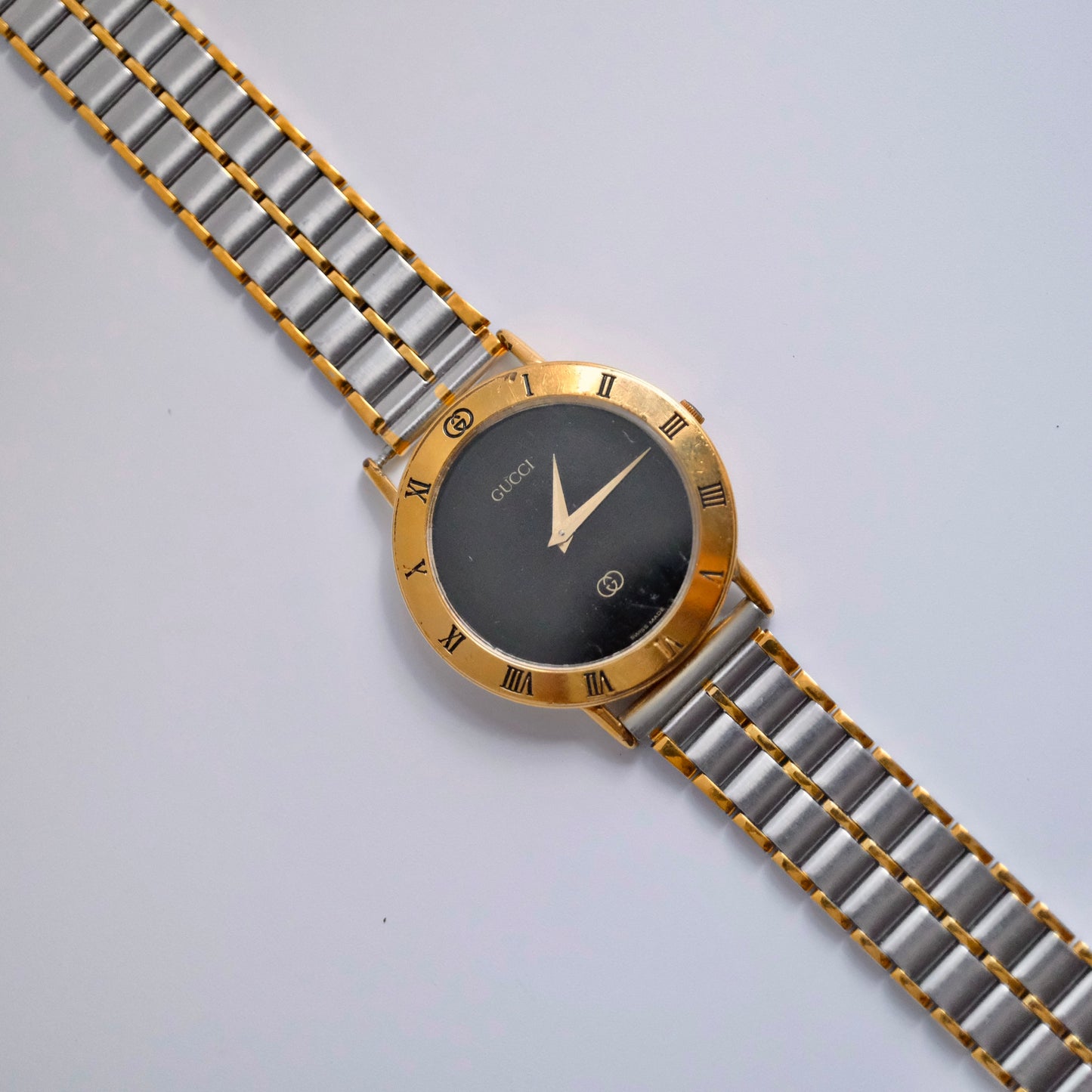 Gucci Roman Gold Watch